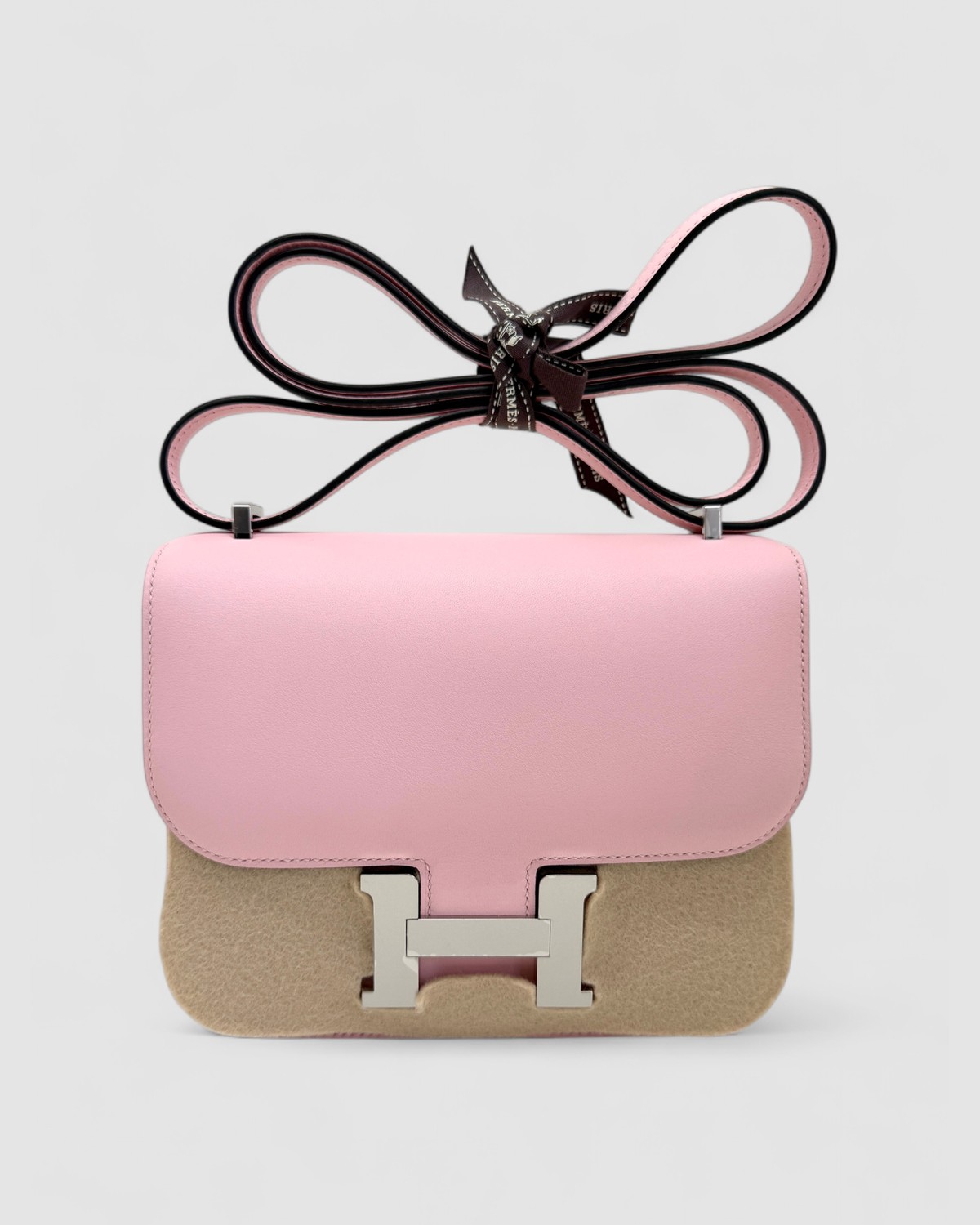 Hermes Constance 18 Rose Sakura Swift Palladium Hardware front view