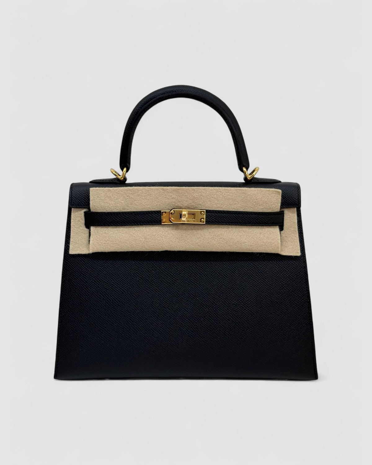Hermes Kelly 25 Black Epsom Gold Hardware front view