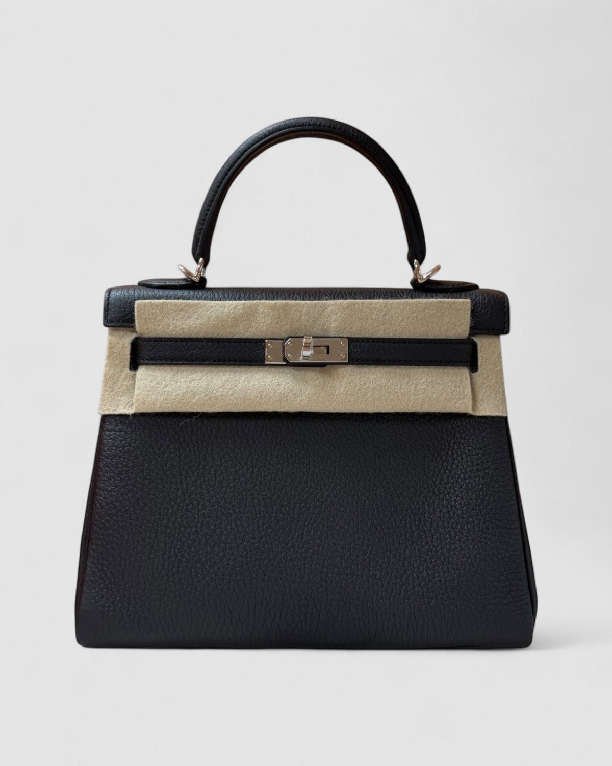 Hermes Kelly 25 Black Togo Palladium Hardware front view