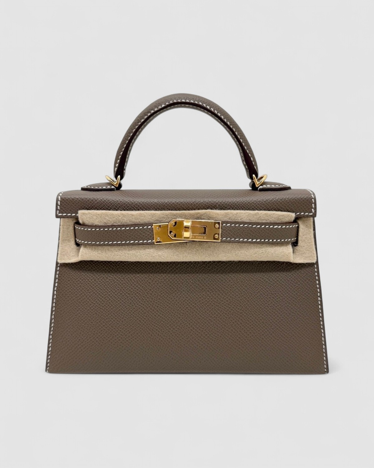Hermes Mini Kelly K20 Etoupe Epsom Gold Hardware front view