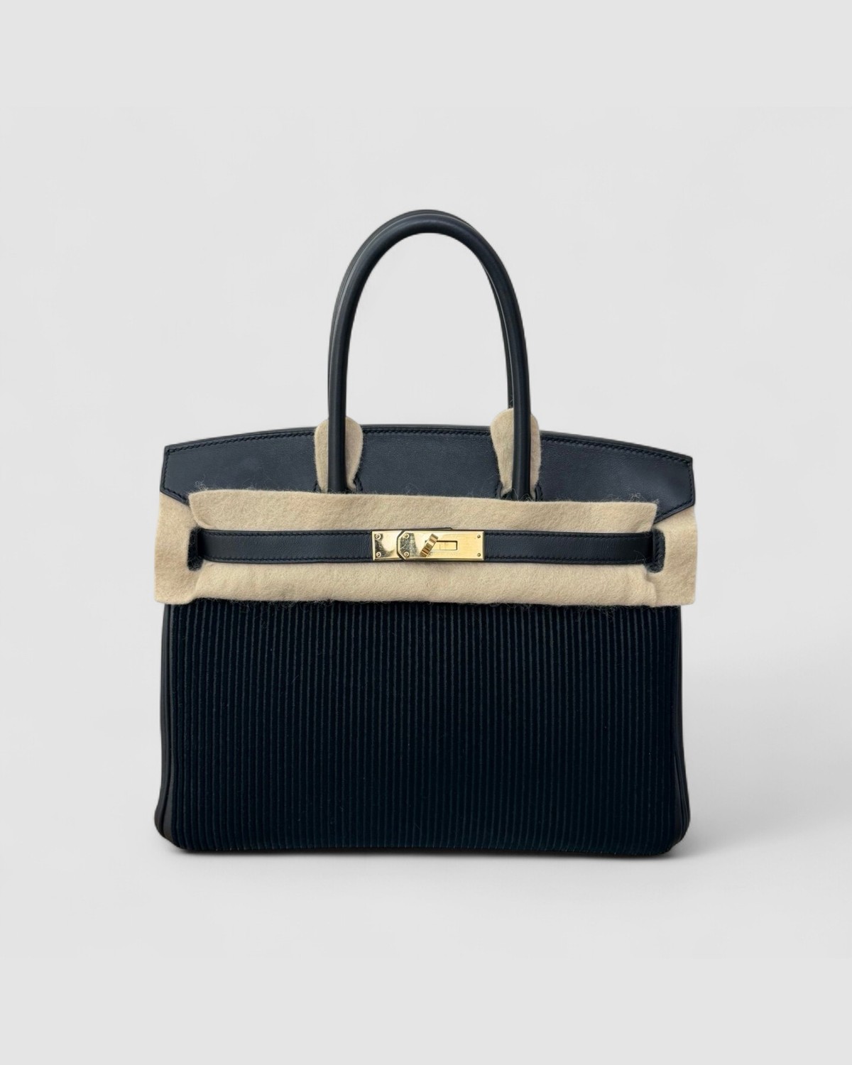Hermes Birkin 30 COTE-A-COTE Black / Black Swift / Tuffetage Gold Hardware front view